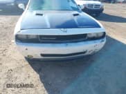 ✅ 2010 Dodge Challenger SE • VIN: 2B3CJ4DV0AH255284 • Lot: 41221686. Wystawiony na IAAI z przebiegiem Nie podano. Bezpłatny archiwum sprzedaży aukcyjnych z USA i szczegółowy raport historii pojazdu na DreamBid. Zdjęcie 6.