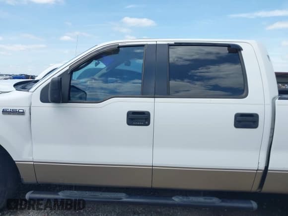 ✅ 2005 Ford F-150 XLT • VIN: 1FTPW12525FB55813 • Lot: 42062633. Listed on IAAI with 145,923 mi. Free auction sales archive from the USA and detailed vehicle history report at DreamBid. Image 14.