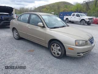 ✅ 2005 Hyundai Elantra GLS • VIN: KMHDN46D55U991423 • Lot: 42086765. Wystawiony na IAAI z przebiegiem 221 975 mil. Bezpłatny archiwum sprzedaży aukcyjnych z USA i szczegółowy raport historii pojazdu na DreamBid. Zdjęcie 1.