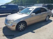 ✅ 2002 Mercedes-Benz C 230/260/280/320 • VIN: WDBRF64J42F195787 • Lot: 43112405. Wystawiony na IAAI z przebiegiem 166 266 mil. Bezpłatny archiwum sprzedaży aukcyjnych z USA i szczegółowy raport historii pojazdu na DreamBid. Zdjęcie 2.