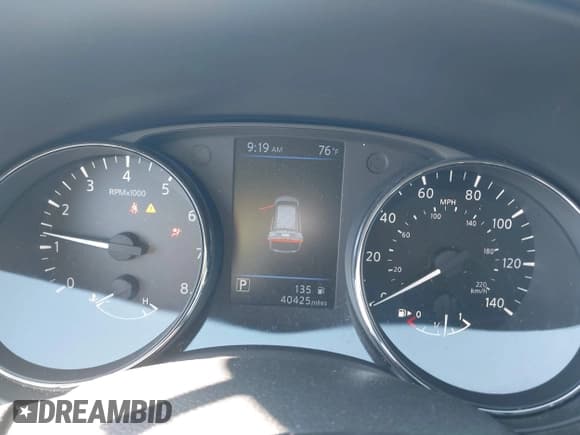 ✅ 2020 Nissan Rogue S • VIN: 5N1AT2MVXLC780424 • Lot: 43210257. Wystawiony na IAAI z przebiegiem 40 425 mil. Bezpłatny archiwum sprzedaży aukcyjnych z USA i szczegółowy raport historii pojazdu na DreamBid. Zdjęcie 7.