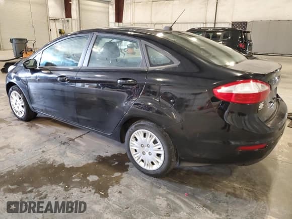 ✅ 2016 Ford Fiesta S • VIN: 3FADP4AJ0GM162610 • Lot: 71858705. Wystawiony na Copart z przebiegiem 109 571 mil. Bezpłatny archiwum sprzedaży aukcyjnych z USA i szczegółowy raport historii pojazdu na DreamBid. Zdjęcie 2.