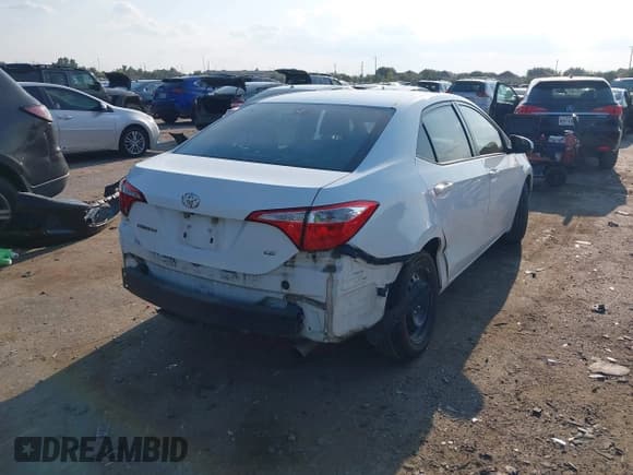 ✅ 2014 Toyota Corolla LE Premium • VIN: 5YFBURHE0EP061394 • Lot: 43227142. Wystawiony na IAAI z przebiegiem 141 957 mil. Bezpłatny archiwum sprzedaży aukcyjnych z USA i szczegółowy raport historii pojazdu na DreamBid. Zdjęcie 4.