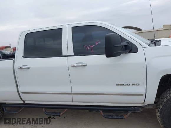 ✅ 2015 Chevrolet Silverado 2500HD LTZ • VIN: 1GC1KWE89FF149299 • Lot: 41565330. Listed on IAAI with 249,551 mi. Free auction sales archive from the USA and detailed vehicle history report at DreamBid. Image 14.