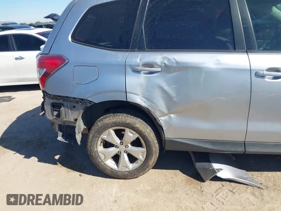 ✅ 2014 Subaru Forester Premium • VIN: JF2SJADC2EH461341 • Lot: 43578606. Wystawiony na IAAI z przebiegiem 78 099 mil. Bezpłatny archiwum sprzedaży aukcyjnych z USA i szczegółowy raport historii pojazdu na DreamBid. Zdjęcie 6.