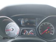 ✅ 2017 Ford Focus ST • VIN: 1FADP3L95HL229945 • Лот: 42562352. Опубликован ранее на IAAI с пробегом 109 193 миль. Бесплатный доступ к архиву аукционных продаж из США и подробный отчёт об истории автомобиля на DreamBid. Изображение 7.