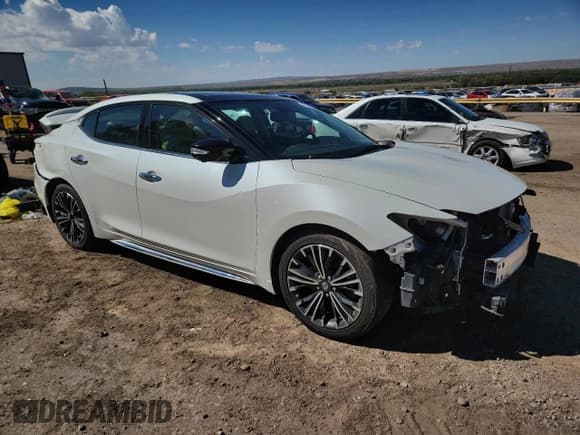 ✅ 2018 Nissan Maxima Platinum • VIN: 1N4AA6AP6JC400683 • Lot: 85194595. Listed on Copart with 93,444 mi. Free auction sales archive from the USA and detailed vehicle history report at DreamBid. Image 4.