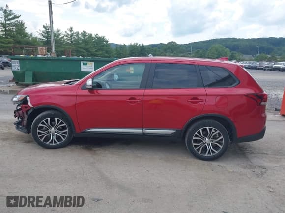 ✅ 2018 Mitsubishi Outlander ES • VIN: JA4AZ3A38JZ070924 • Лот: 42712111. Опубликован ранее на IAAI с пробегом 35 691 миль. Бесплатный доступ к архиву аукционных продаж из США и подробный отчёт об истории автомобиля на DreamBid. Изображение 15.