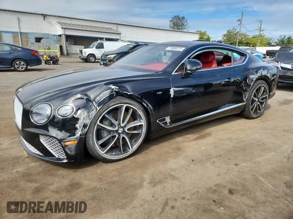 ✅ 2022 Bentley Continental GT GT V8 • VIN: SCBCG2ZG5NC092767 • Lot: 71908575. Listed on Copart with 10,231 mi. Free auction sales archive from the USA and detailed vehicle history report at DreamBid. Image 1.