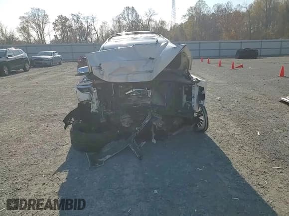 ✅ 2015 Chevrolet Tahoe LTZ • VIN: 1GNSKCKC1FR112975 • Lot: 90706295. Wystawiony na Copart z przebiegiem Nie podano. Bezpłatny archiwum sprzedaży aukcyjnych z USA i szczegółowy raport historii pojazdu na DreamBid. Zdjęcie 15.