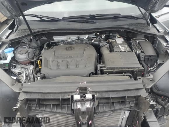 ✅ 2024 Volkswagen Tiguan SE • VIN: 3VVMB7AX3RM105160 • Lot: 86332825. Wystawiony na Copart z przebiegiem 10 661 mil. Bezpłatny archiwum sprzedaży aukcyjnych z USA i szczegółowy raport historii pojazdu na DreamBid. Zdjęcie 12.