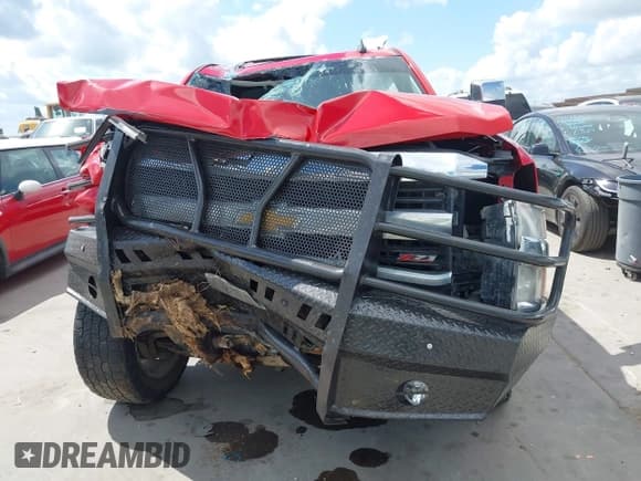 ✅ 2016 Chevrolet Silverado 2500HD LTZ • VIN: 1GC1KWE80GF188056 • Lot: 42568288. Listed on IAAI with 211,493 mi. Free auction sales archive from the USA and detailed vehicle history report at DreamBid. Image 13.