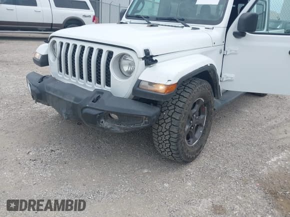 ✅ 2023 Jeep Gladiator High Altitude • VIN: 1C6HJTFG8PL553372 • Лот: 42900480. Опубликован ранее на IAAI с пробегом 14 725 миль. Бесплатный доступ к архиву аукционных продаж из США и подробный отчёт об истории автомобиля на DreamBid. Изображение 12.