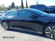 ✅ 2025 Lucid Air Pure • VIN: 50EA1PGA2SA008523 • Lot: 42867548. Wystawiony na IAAI z przebiegiem 1 798 mil. Bezpłatny archiwum sprzedaży aukcyjnych z USA i szczegółowy raport historii pojazdu na DreamBid. Zdjęcie 13.