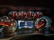 ✅ 2018 Chevrolet Silverado 1500 LT • VIN: 1GCVKREC5JZ112975 • Lot: 69280575. Wystawiony na Copart z przebiegiem 141 381 mil. Bezpłatny archiwum sprzedaży aukcyjnych z USA i szczegółowy raport historii pojazdu na DreamBid. Zdjęcie 9.