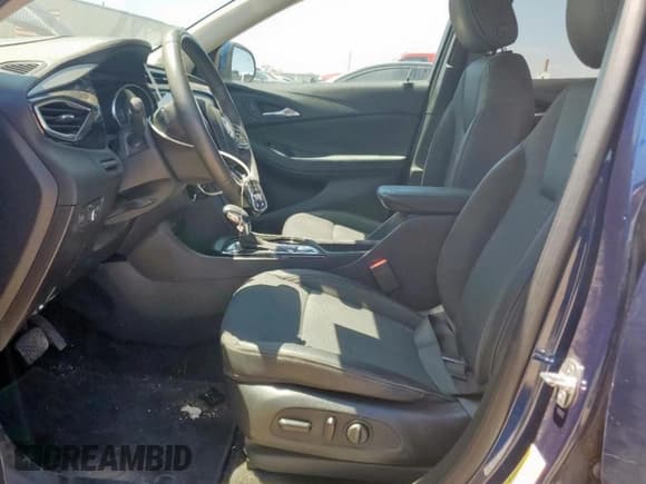 ✅ 2022 Buick Encore GX Select • VIN: KL4MMDSL3NB101348 • Лот: 70136385. Опубликован ранее на Copart с пробегом 47 186 миль. Бесплатный доступ к архиву аукционных продаж из США и подробный отчёт об истории автомобиля на DreamBid. Изображение 7.