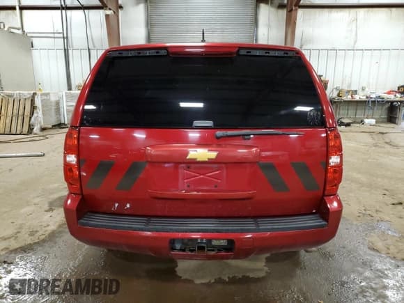 ✅ 2013 Chevrolet Tahoe Commercial • VIN: 1GNSK2E06DR300710 • Lot: 92314005. Wystawiony na Copart z przebiegiem 121 254 mil. Bezpłatny archiwum sprzedaży aukcyjnych z USA i szczegółowy raport historii pojazdu na DreamBid. Zdjęcie 6.