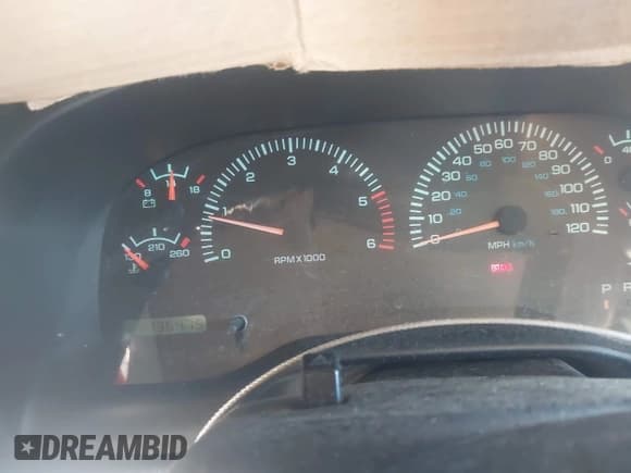 ✅ 1998 Dodge 1500 • VIN: 3B7HC13Z0WG189473 • Lot: 43790942. Wystawiony na IAAI z przebiegiem 136 475 mil. Bezpłatny archiwum sprzedaży aukcyjnych z USA i szczegółowy raport historii pojazdu na DreamBid. Zdjęcie 7.