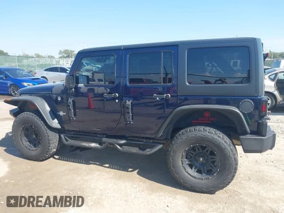 ✅ 2013 Jeep Wrangler Unlimited Freedom • VIN: 1C4BJWDG4DL586397 • Лот: 43364082. Опубликован ранее на IAAI с пробегом 108 022 миль. Бесплатный доступ к архиву аукционных продаж из США и подробный отчёт об истории автомобиля на DreamBid. Изображение 14.