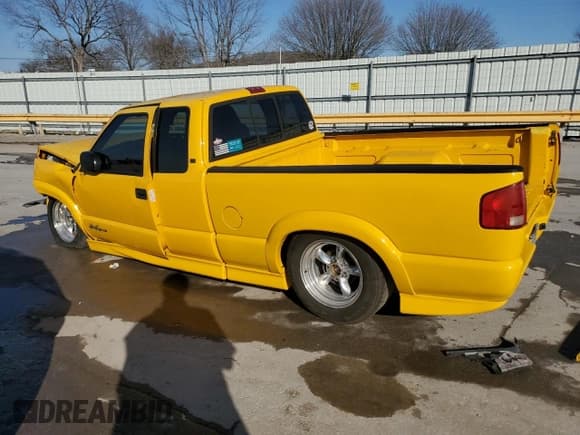✅ 2003 Chevrolet S-10 LS • VIN: 1GCCS19XX38164939 • Лот: 47346715. Опубликован ранее на Copart с пробегом 125 033 миль. Бесплатный доступ к архиву аукционных продаж из США и подробный отчёт об истории автомобиля на DreamBid. Изображение 2.