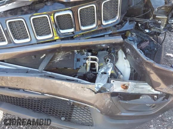 ✅ 2021 Jeep Compass Latitude • VIN: 3C4NJDBB8MT537958 • Lot: 40705924. Listed on IAAI with 73,319 mi. Free auction sales archive from the USA and detailed vehicle history report at DreamBid. Image 20.