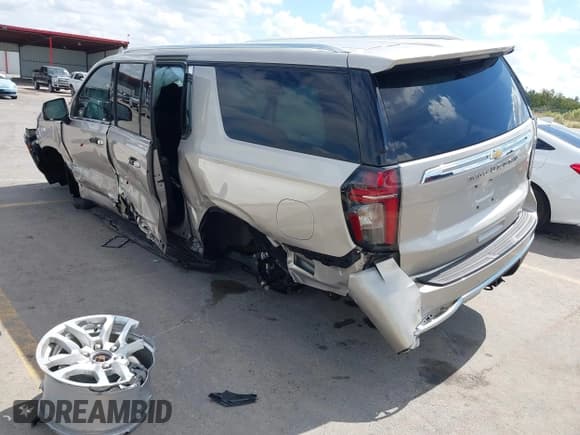 ✅ 2024 Chevrolet Suburban LT • VIN: 1GNSCCKD6RR313961 • Лот: 43399768. Опубликован ранее на IAAI с пробегом 28 530 миль. Бесплатный доступ к архиву аукционных продаж из США и подробный отчёт об истории автомобиля на DreamBid. Изображение 3.