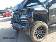 ✅ 2018 Chevrolet Silverado 1500 LTZ • VIN: 3GCUKSEC1JG551707 • Lot: 43198890. Wystawiony na IAAI z przebiegiem 133 962 mil. Bezpłatny archiwum sprzedaży aukcyjnych z USA i szczegółowy raport historii pojazdu na DreamBid. Zdjęcie 6.