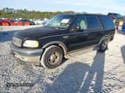 ✅ 2002 Ford Expedition Eddie Bauer • VIN: 1FMEU17LX2LA23105 • Lot: 43690302. Wystawiony na IAAI z przebiegiem 268 585 mil. Bezpłatny archiwum sprzedaży aukcyjnych z USA i szczegółowy raport historii pojazdu na DreamBid. Zdjęcie 2.