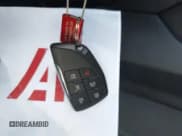 ✅ 2023 Chevrolet Suburban LT • VIN: 1GNSCCKD1PR537765 • Lot: 43311418. Wystawiony na IAAI z przebiegiem 39 832 mil. Bezpłatny archiwum sprzedaży aukcyjnych z USA i szczegółowy raport historii pojazdu na DreamBid. Zdjęcie 11.