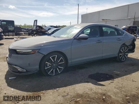 ✅ 2024 Honda Accord Touring • VIN: 1HGCY2F80RA079676 • Lot: 53494695. Listed on Copart with 23,378 mi. Free auction sales archive from the USA and detailed vehicle history report at DreamBid. Image 1.