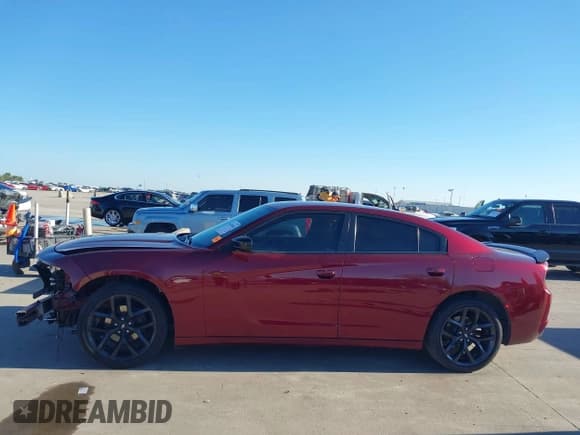 ✅ 2019 Dodge Charger SXT • VIN: 2C3CDXBG1KH604583 • Lot: 43610608. Listed on IAAI with 92,487 mi. Free auction sales archive from the USA and detailed vehicle history report at DreamBid. Image 15.