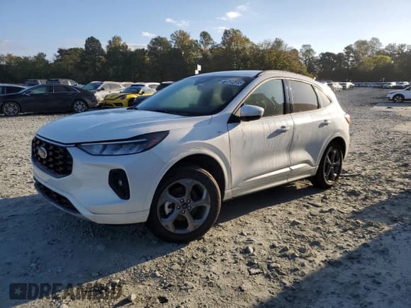 ✅ 2024 Ford Escape ST-Line Select • VIN: 1FMCU9NZ1RUA82593 • Lot: 70689485. Wystawiony na Copart z przebiegiem 12 720 mil. Bezpłatny archiwum sprzedaży aukcyjnych z USA i szczegółowy raport historii pojazdu na DreamBid. Zdjęcie 1.