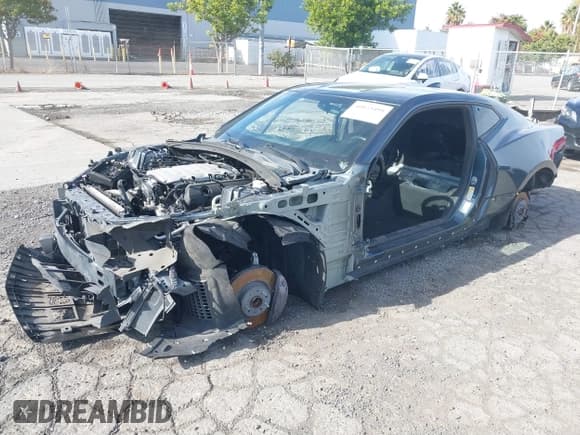 ✅ 2019 Chevrolet Camaro 1SS • VIN: 1G1FF1R7XK0130281 • Lot: 40835495. Wystawiony na IAAI z przebiegiem Nie podano. Bezpłatny archiwum sprzedaży aukcyjnych z USA i szczegółowy raport historii pojazdu na DreamBid. Zdjęcie 2.