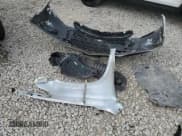 ✅ 2018 Chevrolet Traverse LT • VIN: 1GNEVHKW4JJ246673 • Lot: 70856794. Wystawiony na Copart z przebiegiem 66 495 mil. Bezpłatny archiwum sprzedaży aukcyjnych z USA i szczegółowy raport historii pojazdu na DreamBid. Zdjęcie 13.