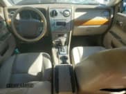 ✅ 2007 Lincoln MKZ • VIN: 3LNHM26T37R648653 • Lot: 90694435. Wystawiony na Copart z przebiegiem 133 182 mil. Bezpłatny archiwum sprzedaży aukcyjnych z USA i szczegółowy raport historii pojazdu na DreamBid. Zdjęcie 8.