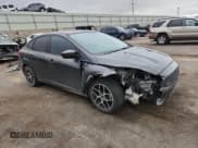 ✅ 2018 Ford Focus SE • VIN: 1FADP3FE9JL270576 • Lot: 86282885. Wystawiony na Copart z przebiegiem 89 128 mil. Bezpłatny archiwum sprzedaży aukcyjnych z USA i szczegółowy raport historii pojazdu na DreamBid. Zdjęcie 4.