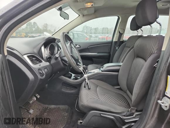 ✅ 2014 Dodge Journey American Value • VIN: 3C4PDCAB8ET267241 • Lot: 90343525. Wystawiony na Copart z przebiegiem 167 048 mil. Bezpłatny archiwum sprzedaży aukcyjnych z USA i szczegółowy raport historii pojazdu na DreamBid. Zdjęcie 7.