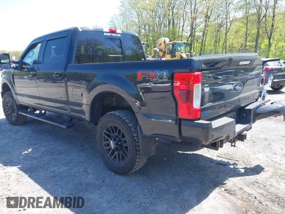 ✅ 2019 Ford F-250 XL • VIN: 1FT7W2B64KEG62759 • Lot: 42241483. Listed on IAAI with 64,683 mi. Free auction sales archive from the USA and detailed vehicle history report at DreamBid. Image 3.