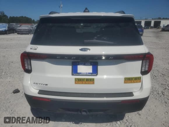 ✅ 2025 Ford Explorer Active • VIN: 1FMUK7DH5SGC29090 • Lot: 85931205. Wystawiony na Copart z przebiegiem 1 758 mil. Bezpłatny archiwum sprzedaży aukcyjnych z USA i szczegółowy raport historii pojazdu na DreamBid. Zdjęcie 6.