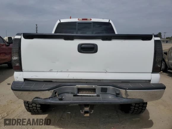 ✅ 2006 Chevrolet Silverado 1500 LT1 • VIN: 2GCEK13T861194530 • Лот: 71744794. Опубликован ранее на Copart с пробегом Не указан. Бесплатный доступ к архиву аукционных продаж из США и подробный отчёт об истории автомобиля на DreamBid. Изображение 6.