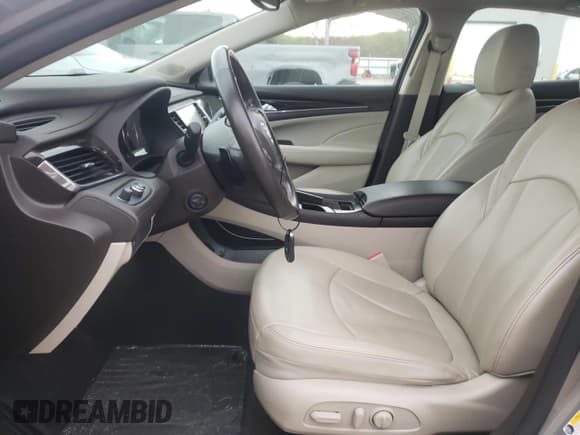 ✅ 2019 Buick LaCrosse Essence • VIN: 1G4ZP5SS6KU104773 • Лот: 51147475. Опубликован ранее на Copart с пробегом 37 133 миль. Бесплатный доступ к архиву аукционных продаж из США и подробный отчёт об истории автомобиля на DreamBid. Изображение 7.