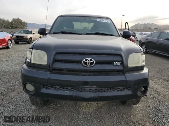 ✅ 2004 Toyota Tundra Limited • VIN: 5TBRT38124S453545 • Lot: 84268374. Listed on Copart with 331,135 mi. Free auction sales archive from the USA and detailed vehicle history report at DreamBid. Image 5.