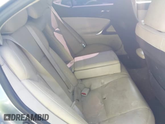 ✅ 2010 Lexus IS 250 • VIN: JTHCF5C23A5038654 • Lot: 42597794. Wystawiony na IAAI z przebiegiem 247 483 mil. Bezpłatny archiwum sprzedaży aukcyjnych z USA i szczegółowy raport historii pojazdu na DreamBid. Zdjęcie 8.