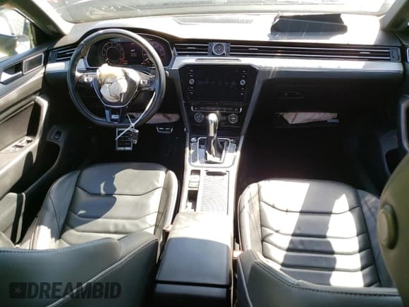 ✅ 2019 Volkswagen Arteon SEL R-Line • VIN: WVWSR7AN3KE025157 • Lot: 66847823. Wystawiony na Copart z przebiegiem 60 973 mil. Bezpłatny archiwum sprzedaży aukcyjnych z USA i szczegółowy raport historii pojazdu na DreamBid. Zdjęcie 8.