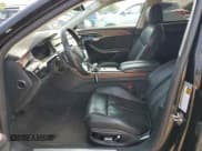 ✅ 2019 Audi A8 • VIN: WAU8DAF85KN013016 • Lot: 62705654. Wystawiony na Copart z przebiegiem 184 105 mil. Bezpłatny archiwum sprzedaży aukcyjnych z USA i szczegółowy raport historii pojazdu na DreamBid. Zdjęcie 7.