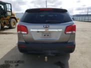 ✅ 2013 Kia Sorento EX • VIN: 5XYKUDA21DG411766 • Lot: 55960765. Listed on Copart with 159,584 mi. Free auction sales archive from the USA and detailed vehicle history report at DreamBid. Image 6.