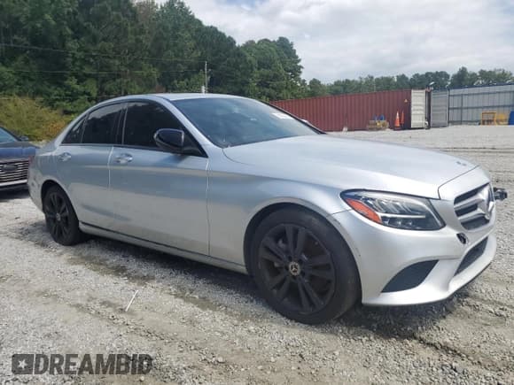 ✅ 2020 Mercedes-Benz C 300 • VIN: WDDWF8DB1LR532057 • Lot: 68082665. Listed on Copart with 37,300 mi. Free auction sales archive from the USA and detailed vehicle history report at DreamBid. Image 4.