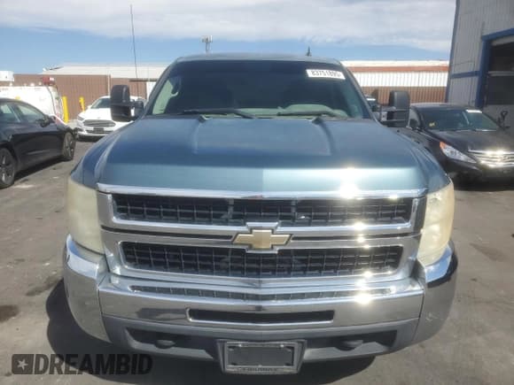 ✅ 2007 Chevrolet Silverado 2500HD Work Truck • VIN: 1GCHC29KX7E572863 • Лот: 83751895. Опубликован ранее на Copart с пробегом 112 196 миль. Бесплатный доступ к архиву аукционных продаж из США и подробный отчёт об истории автомобиля на DreamBid. Изображение 5.
