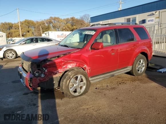 ✅ 2011 Ford Escape Limited • VIN: 1FMCU9EG7BKC04468 • Lot: 92456245. Wystawiony na Copart z przebiegiem 177 559 mil. Bezpłatny archiwum sprzedaży aukcyjnych z USA i szczegółowy raport historii pojazdu na DreamBid. Zdjęcie 1.