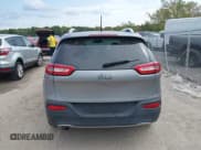 ✅ 2016 Jeep Cherokee Limited • VIN: 1C4PJLDB9GW257500 • Lot: 43272898. Wystawiony na IAAI z przebiegiem 98 917 mil. Bezpłatny archiwum sprzedaży aukcyjnych z USA i szczegółowy raport historii pojazdu na DreamBid. Zdjęcie 16.